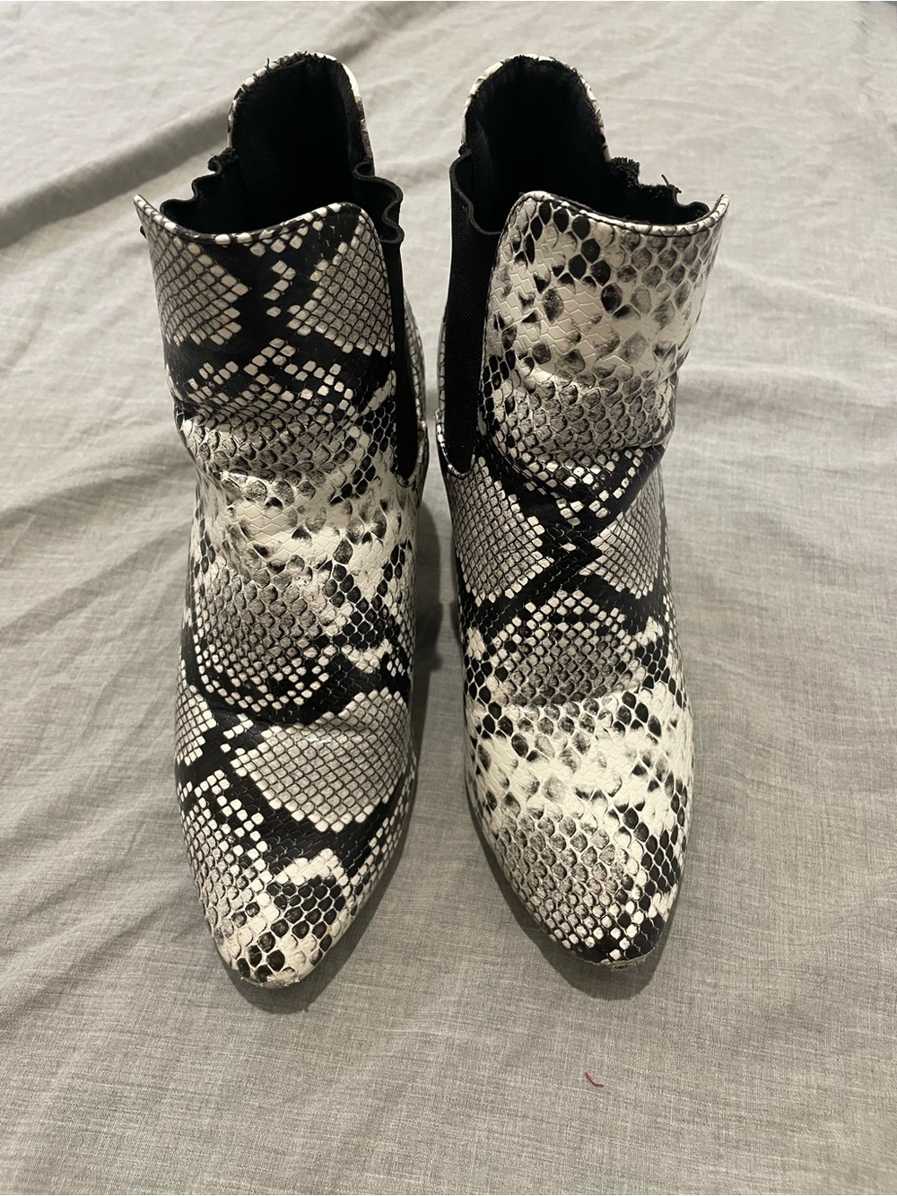 NY&C Snakeskin Print Ankle Boots 🐍 Pointed Toe Chelsea Block Heel Booties Sz 7